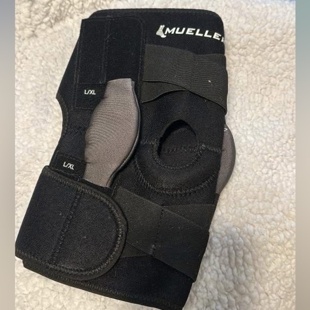 Mueller Black Brace